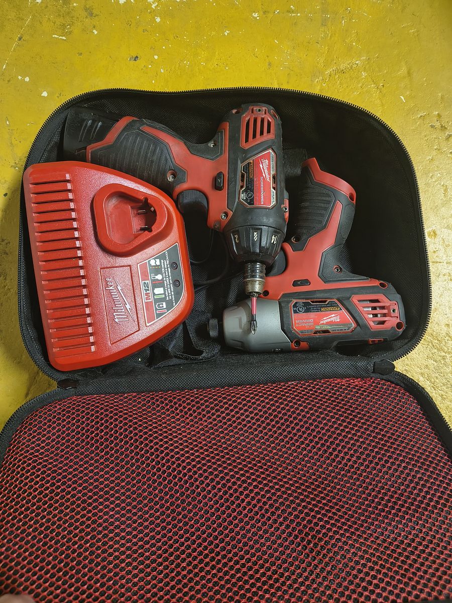 Milwaukee screwdriver and impact driver battery and charger and bag