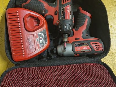 Milwaukee screwdriver and impact driver battery and charger and bag