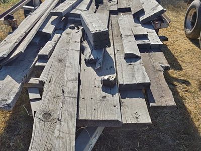 old wood / rough cut/ craft