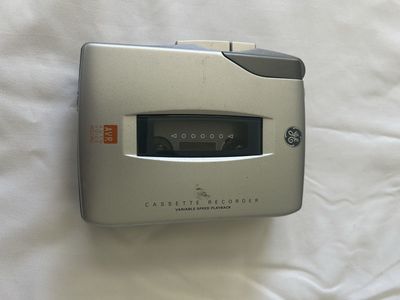 General Electric GE Variable Speed Tape Cassette Recorder Model 3-5366A WORKS