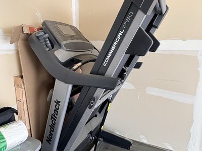 NordicTrack Commercial 1750 Folding Treadmill