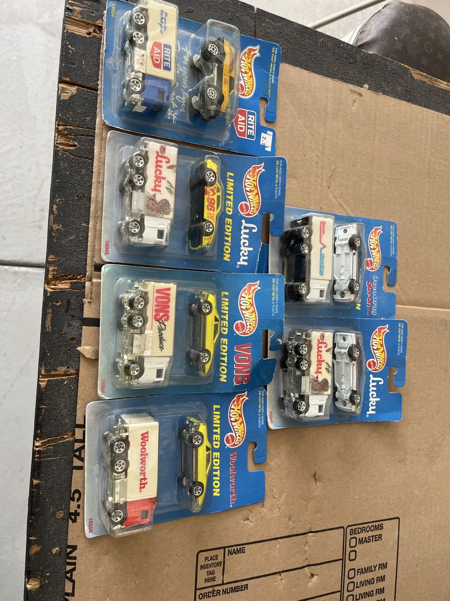 Hot Wheels Limited Edition Vons, Lucky, Rite Aid, Woolworth's Truck & Car Set - 6 Pack