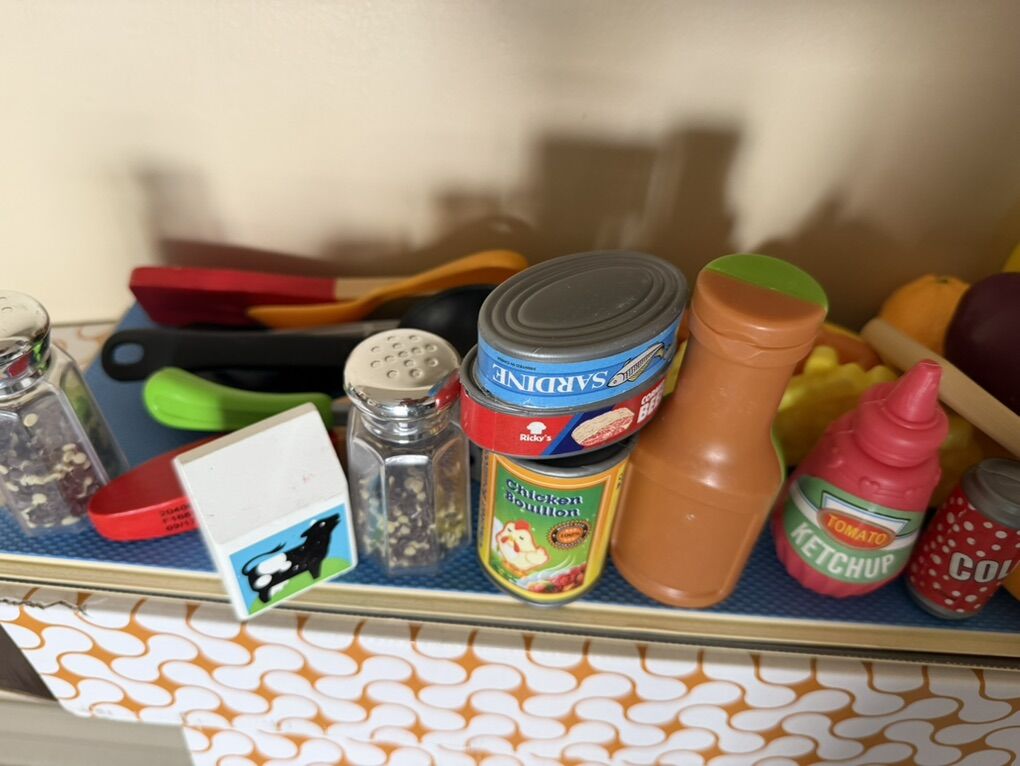 kids pretend play food (random items )