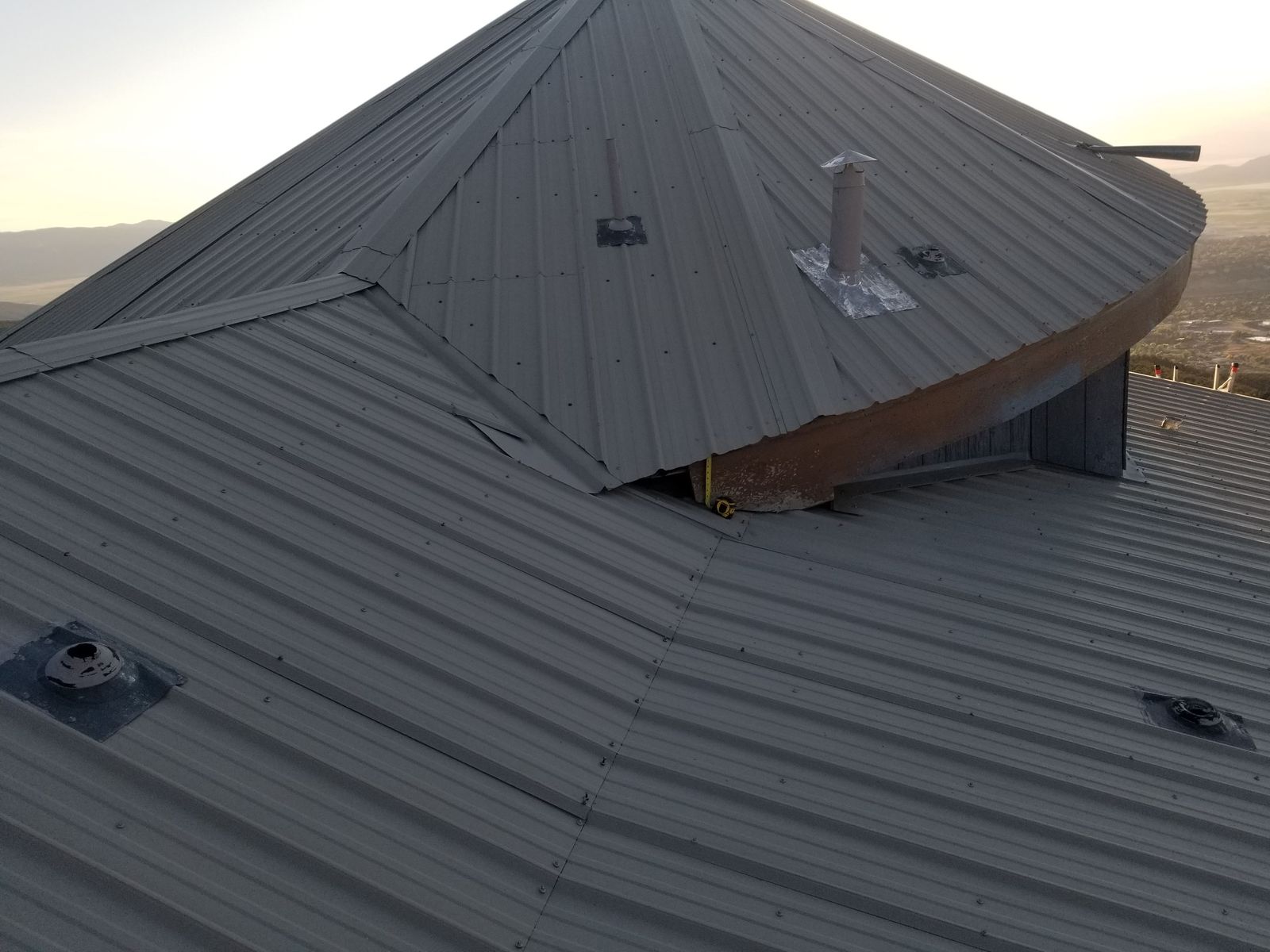 Main image 6