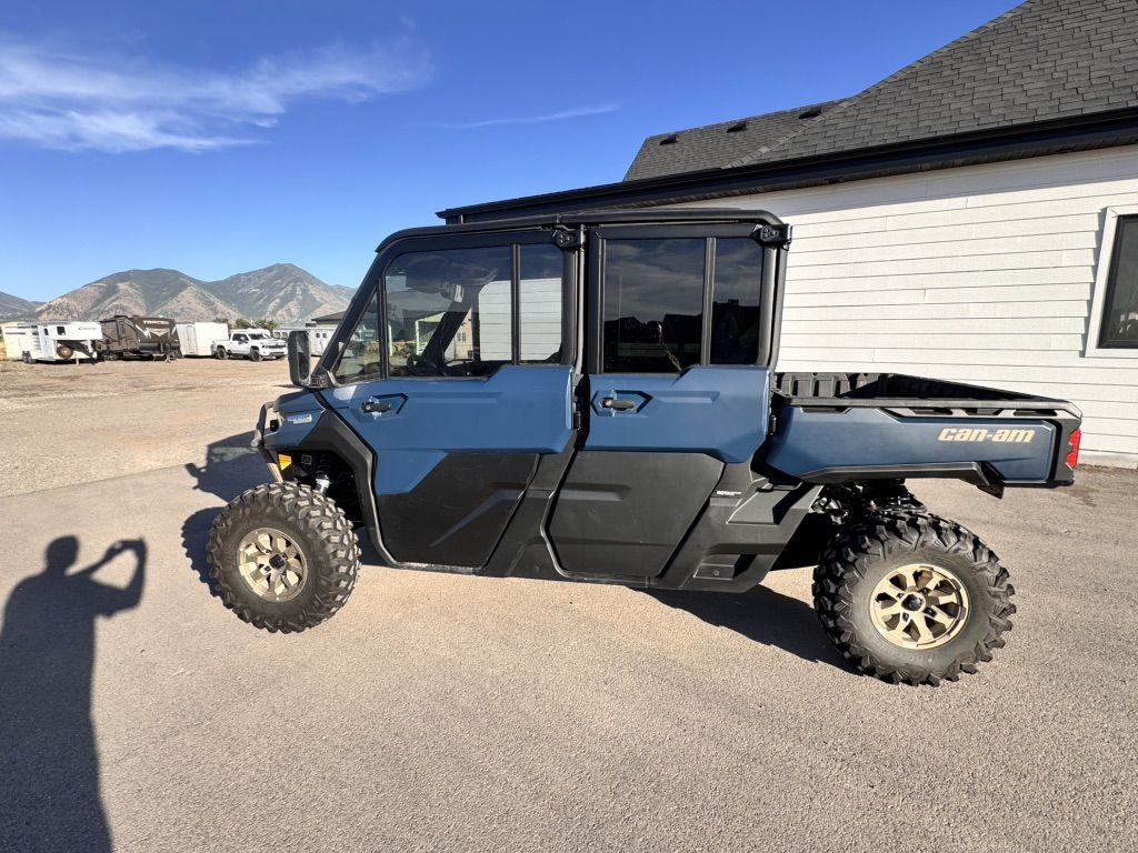 2025 CanAm Defender HD10 Limited