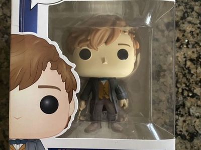 Funko Pop! Fantastic Beasts The Crimes of Grindelwald Newt Scamander #14 Vinyl Figure