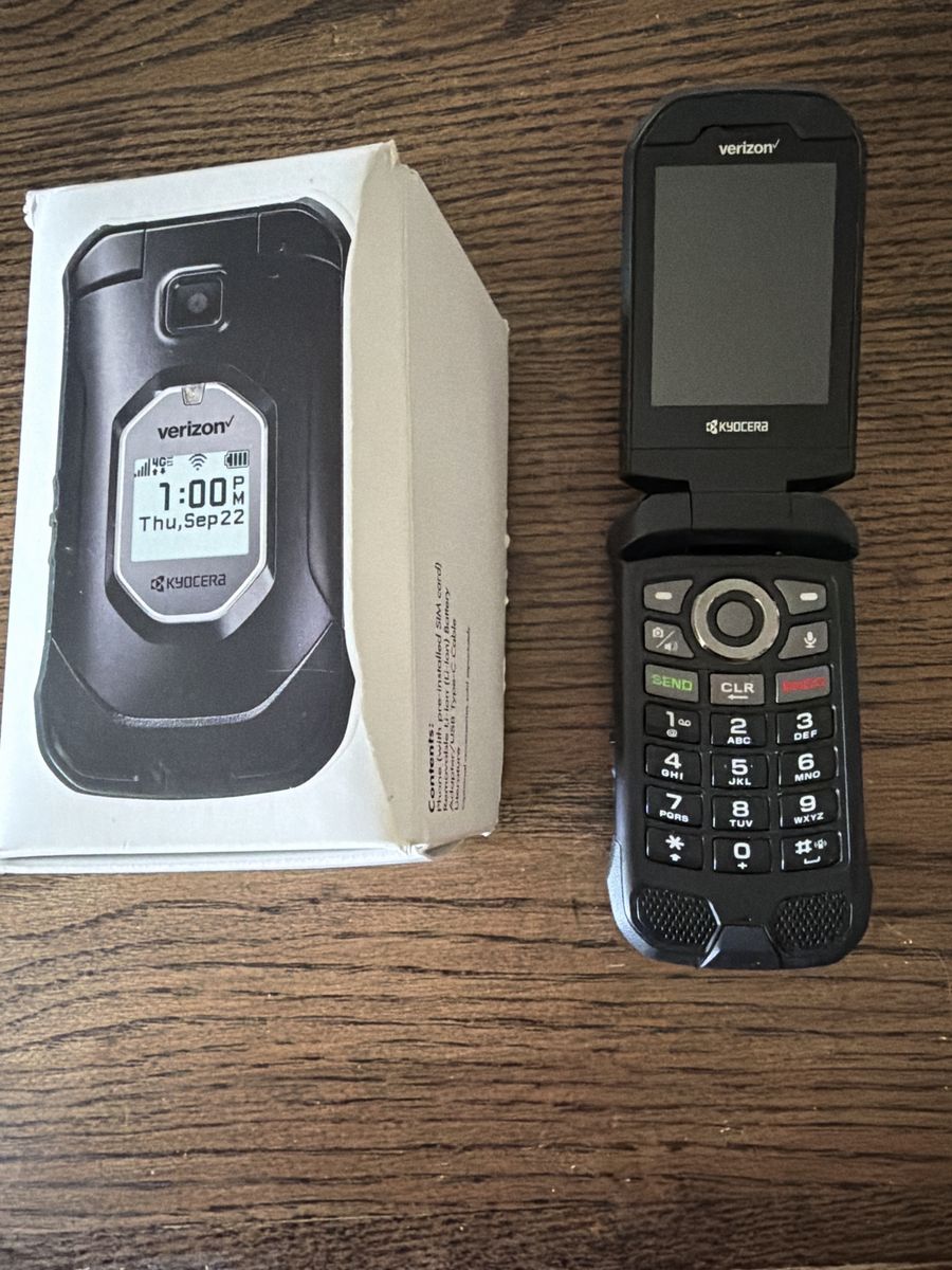 Kyocera Verizon 4G LTE Rugged Flip Phone with Box