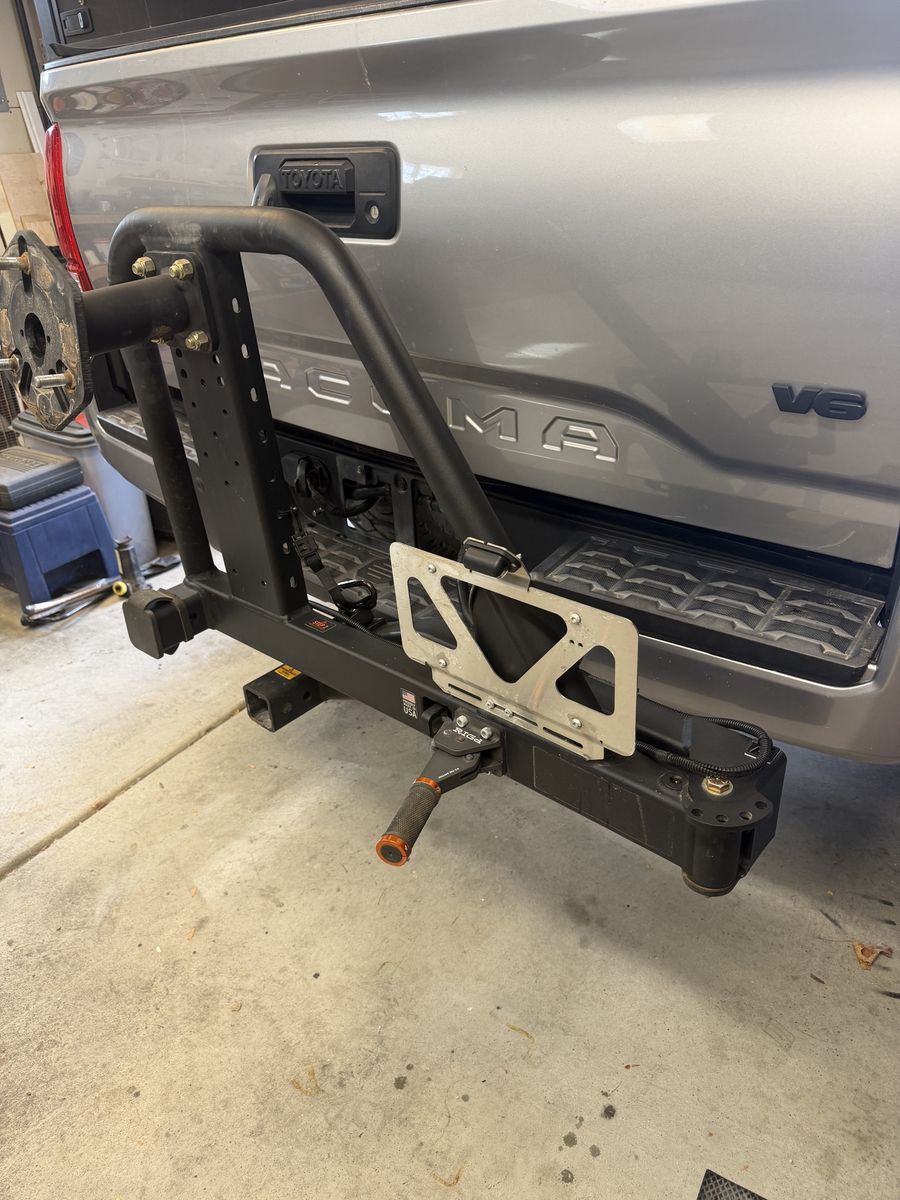 Rig'd UltraSwing Tire Carrier