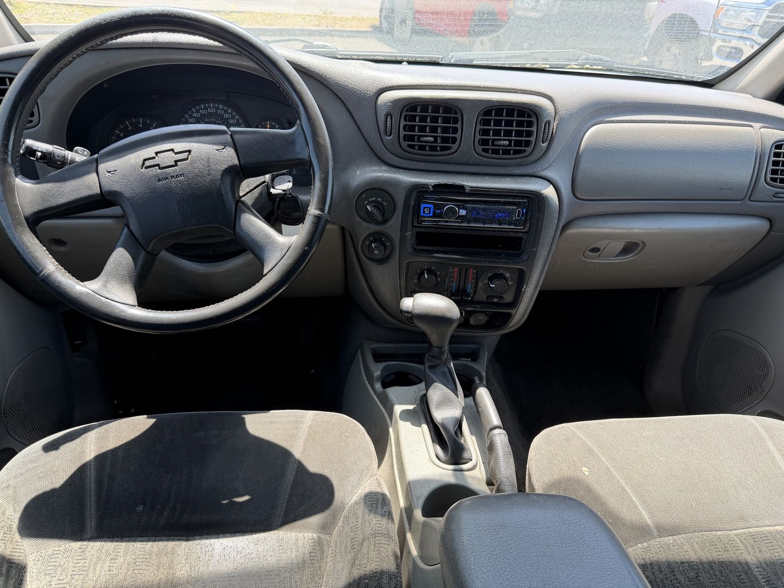 Main image 6