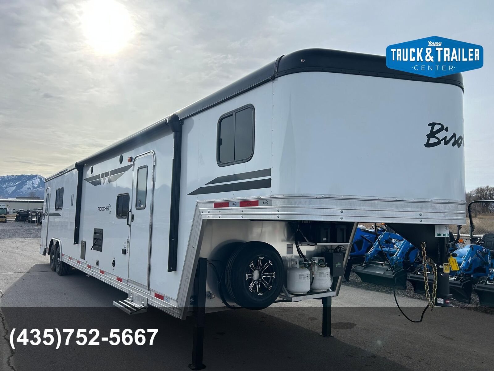2026 Bison Toy Hauler 16' Garage 18' Living Quarters