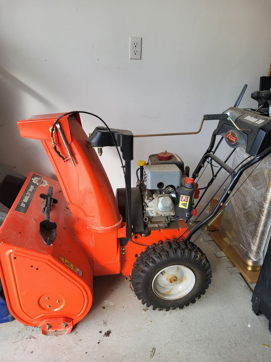 Ariens Deluxe 28 snow blower