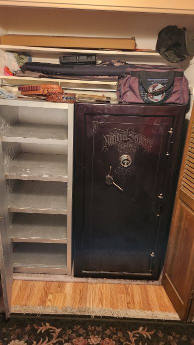 Huge estate sale in West valley city saturday aug 1st 8am NO CALLS OR MESSAGES Please just show up