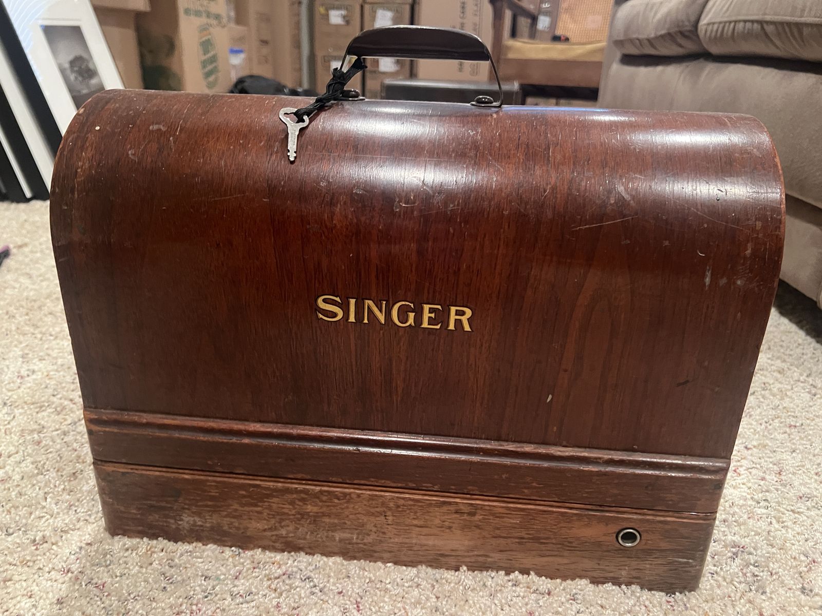 Model 99 Singer Sewing Machine And Bentwood Case
