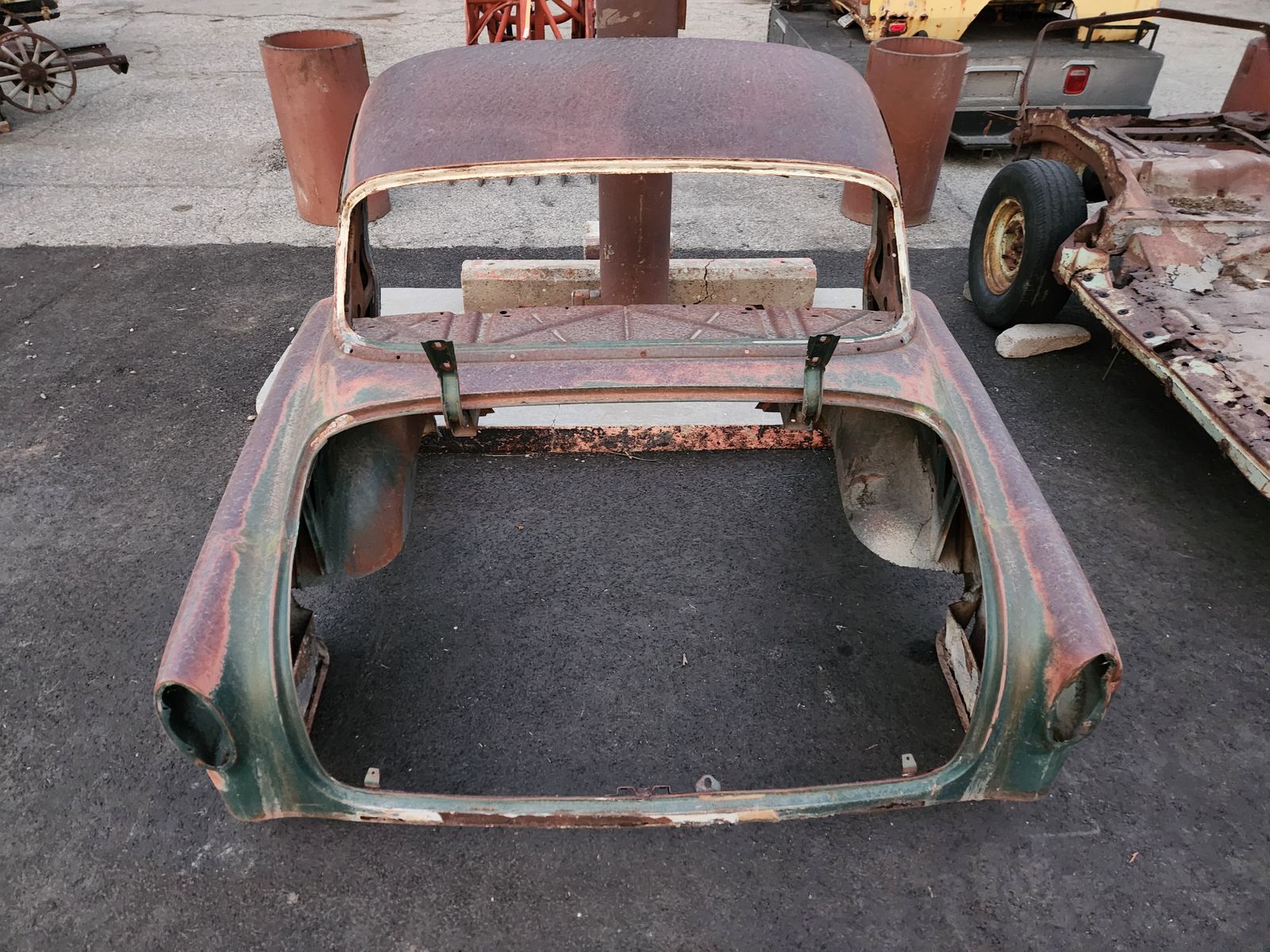 Main image 2