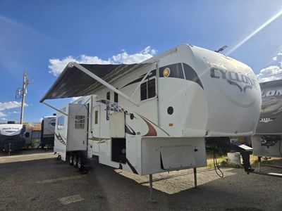 2009 Heartland Cyclone 4012 Toy Hauler
