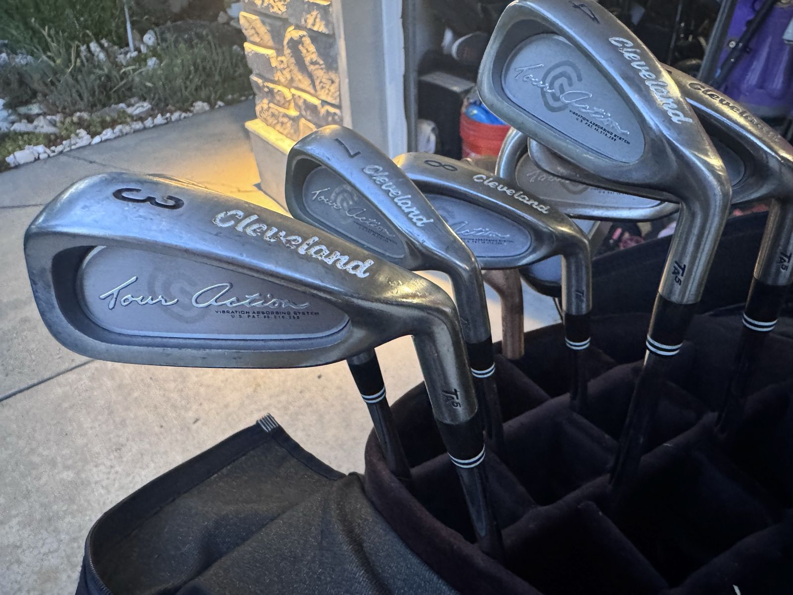 Full set with bag Cleveland irons ( Reduced price )