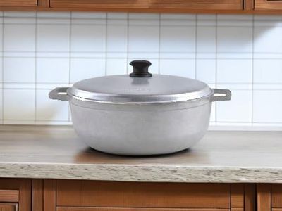 Cooking and Serving pot