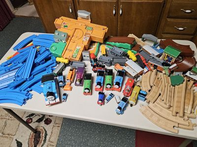 Huge Thomas & Friends Toy Train Lot Vintage