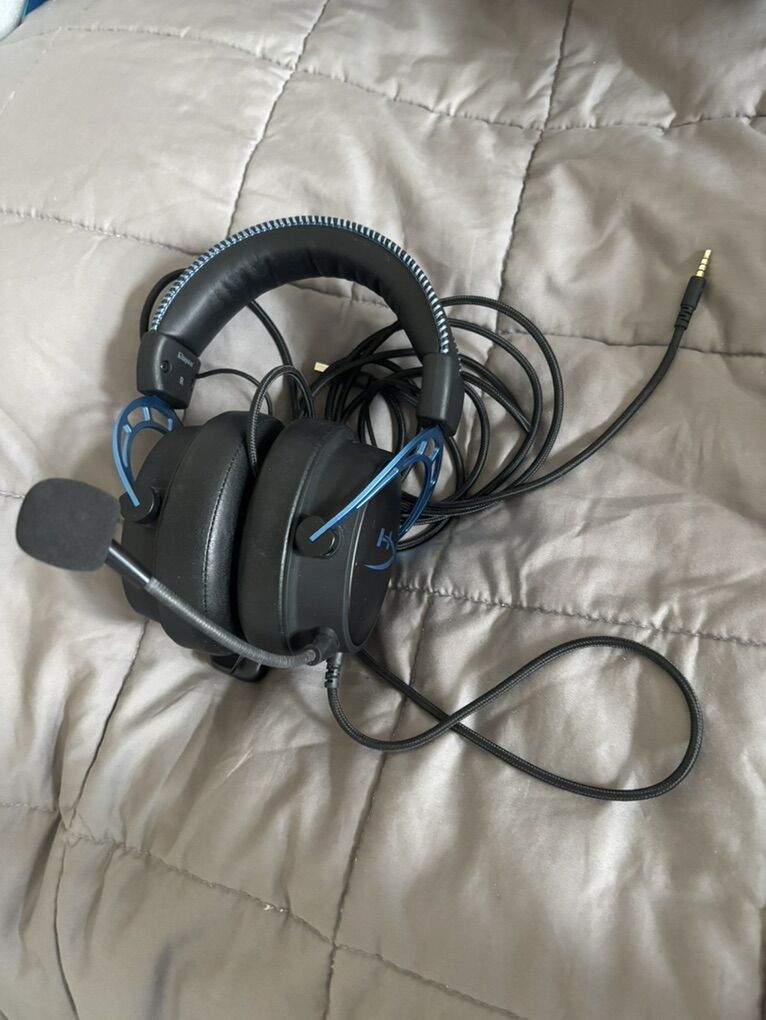 Hyperx Cloud Alpha S gaming headset