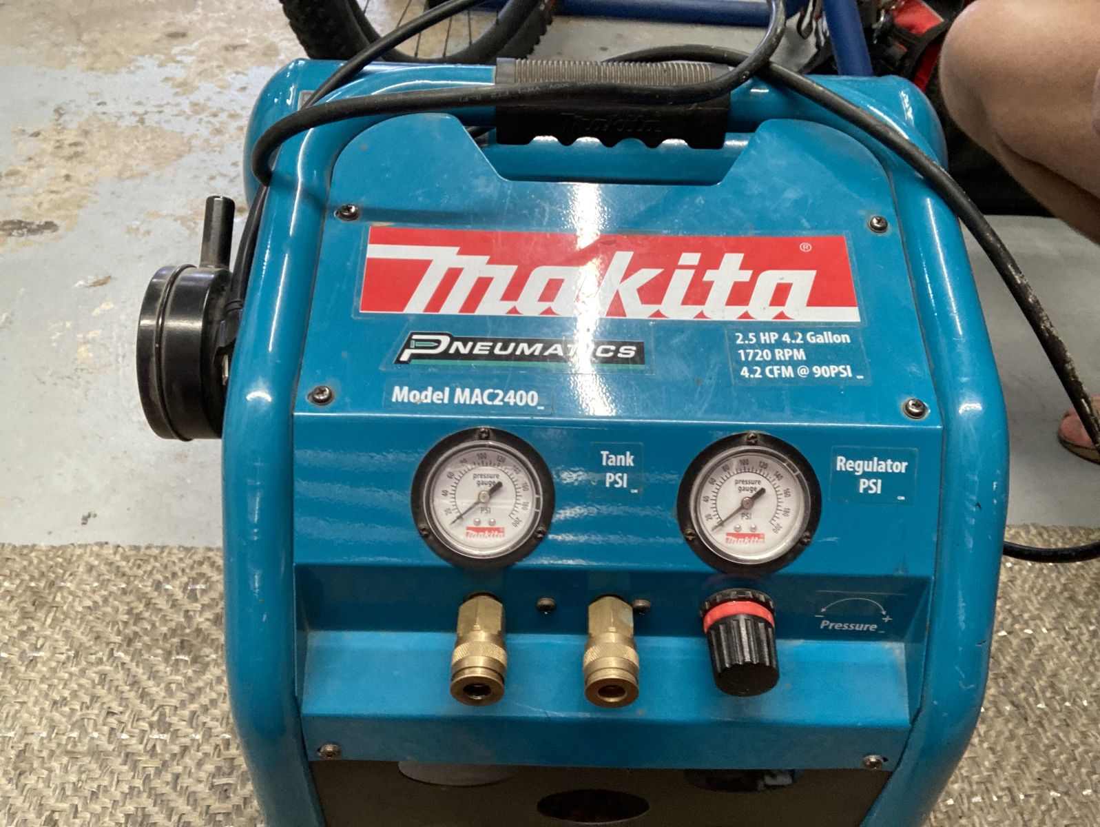 Makita Portable Air Compressor for Parts