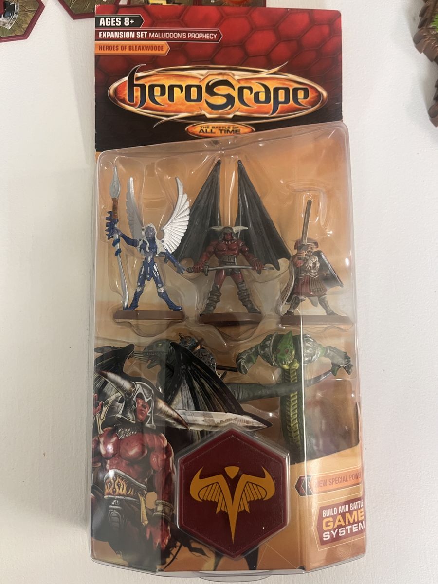 HeroScape Expansion Set: Malliddon's Prophecy - Heroes of Bleakwoode - Ages 8+