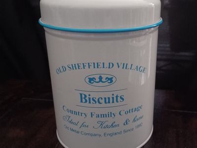 Biscuit Tin