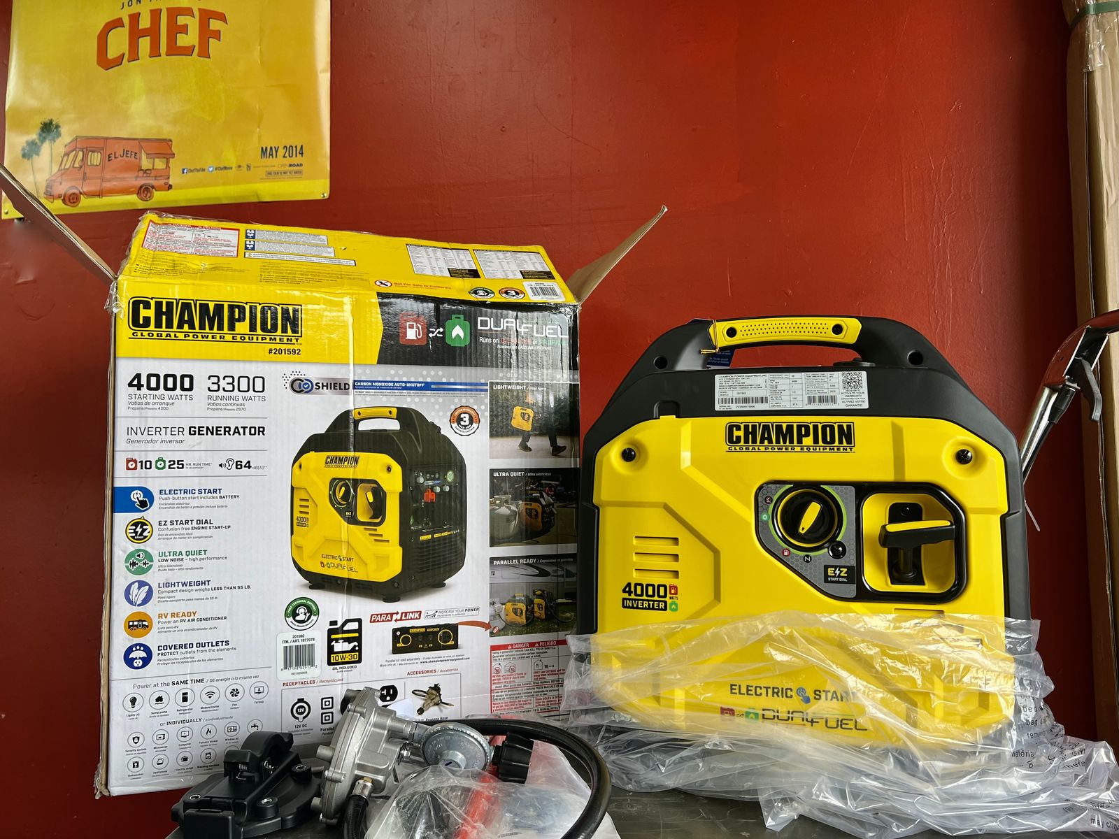 New Champion 4000W Starting / 3300W Running Electric Start Dual Fuel RV Ready Inverter Generator