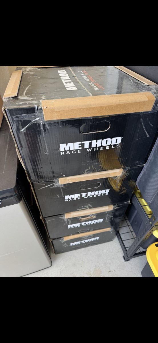 4x156 15x7 Method beadlocks NEW