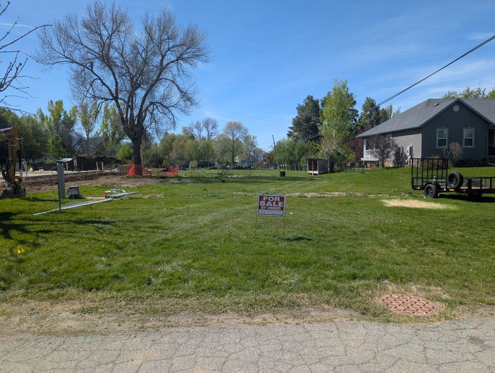 Beautiful Hyde Park lot, ready to build!