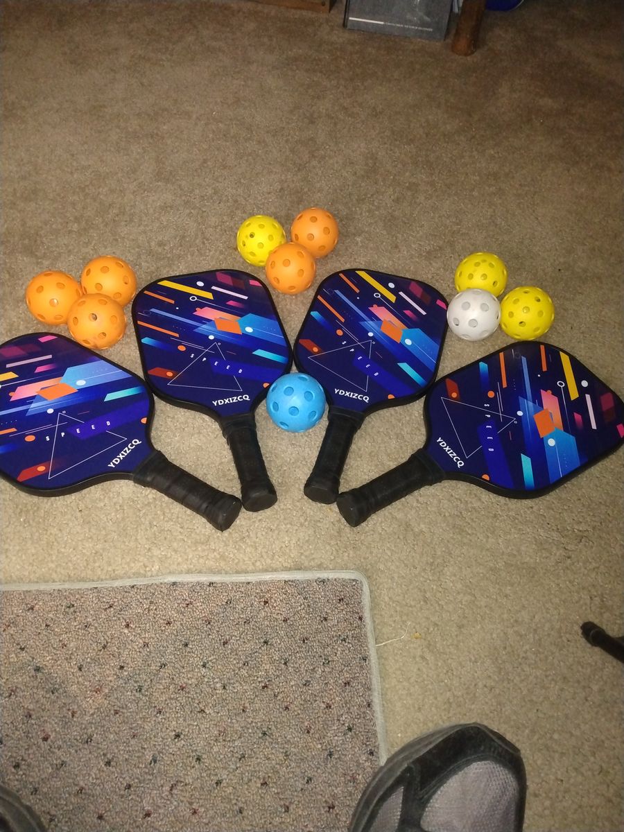 4 player Pickleball set with carry bag