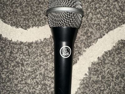 AKG D8000M Professional Dynamic Microphone for Vocals and Instruments