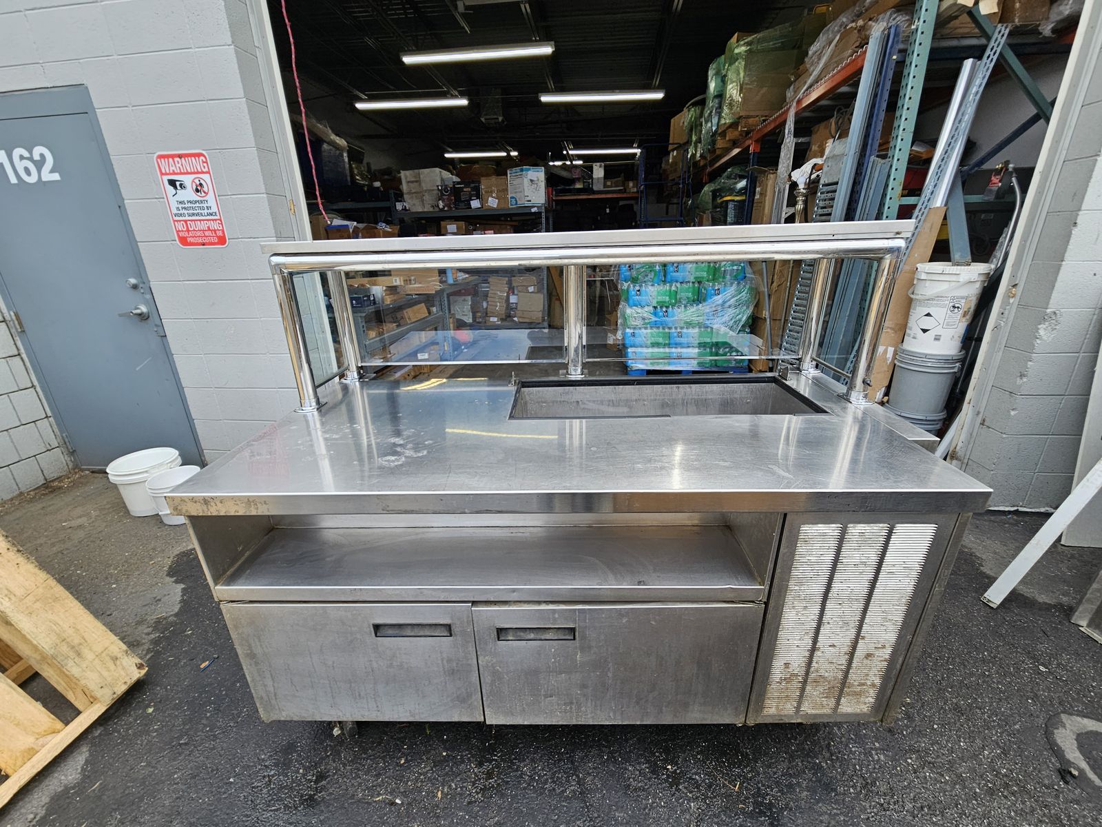 Commercial Stainless Steel Refrigerated Salad Bar / Prep Station with Glass Guard