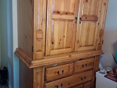 TV CABINET W DRAWERS