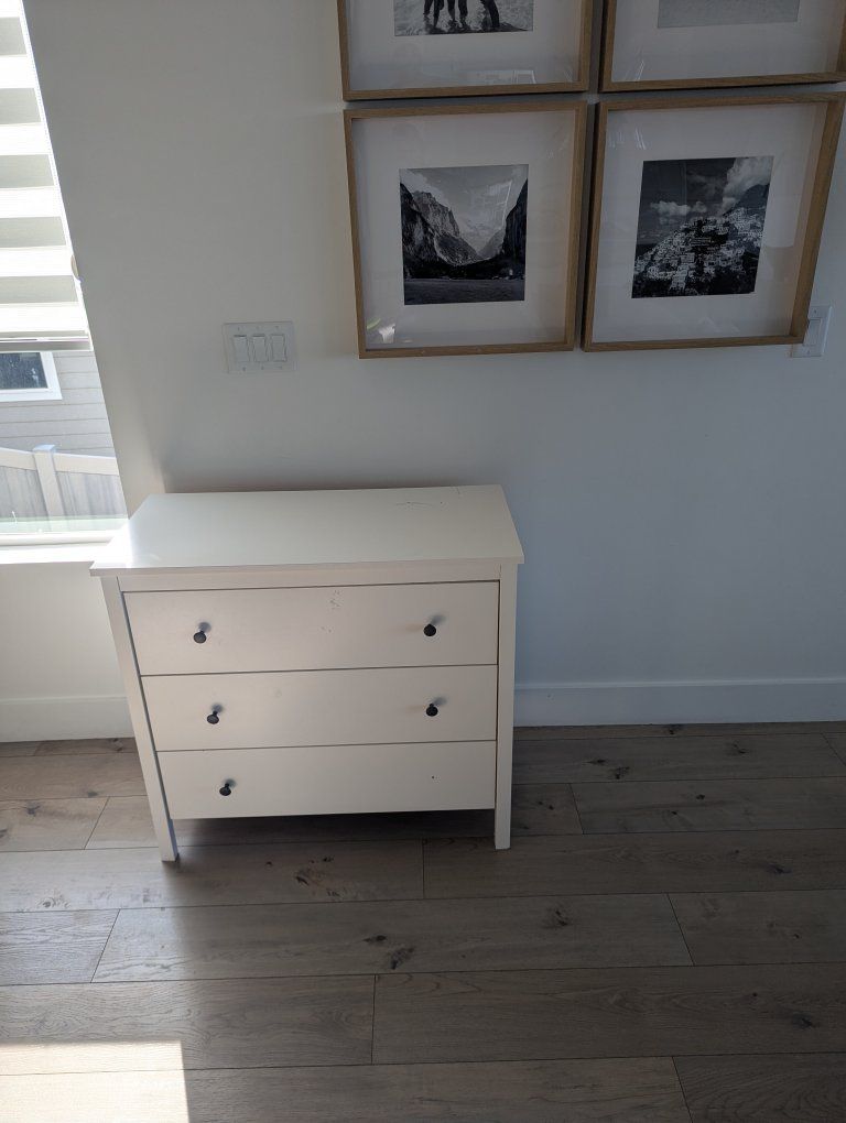 Dresser drawers