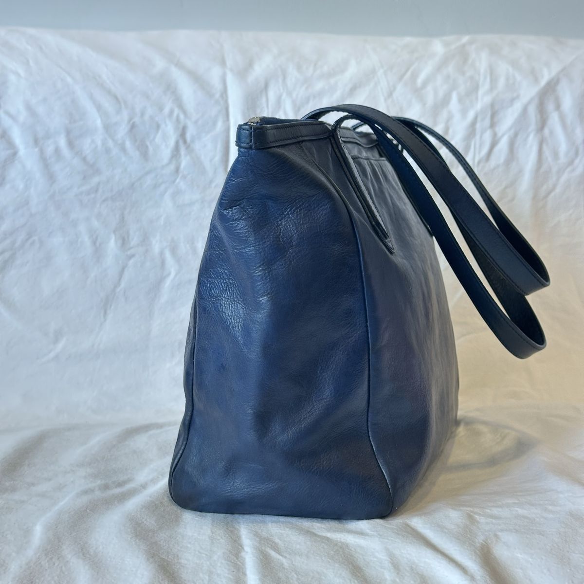 Main image 6