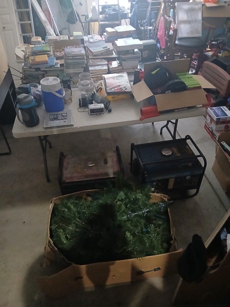 Garage Estate Sale Mixed Items Lot