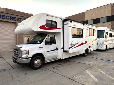 2018 Forest River Sunseeker 2650S with Slide