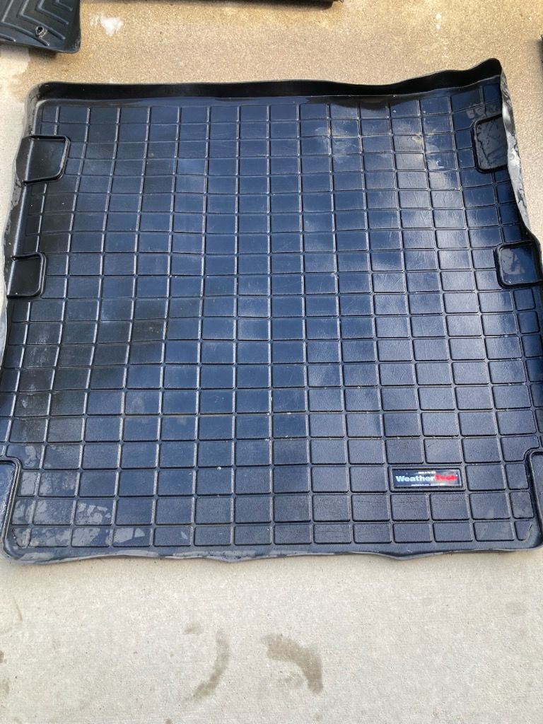 Weather Tech Mats**BMW X5**3 Mats +Cargo Liner+2 extra