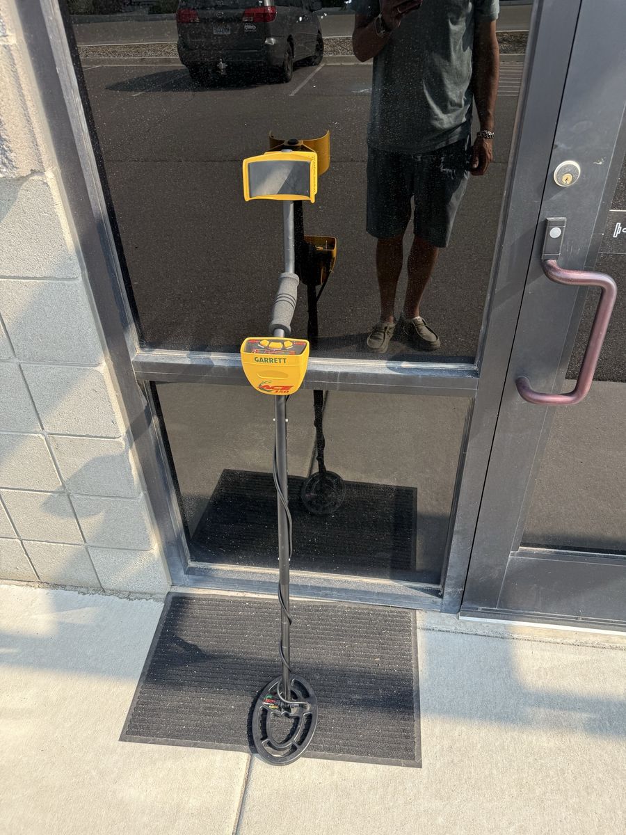 Garrett ACE 150 Metal Detector