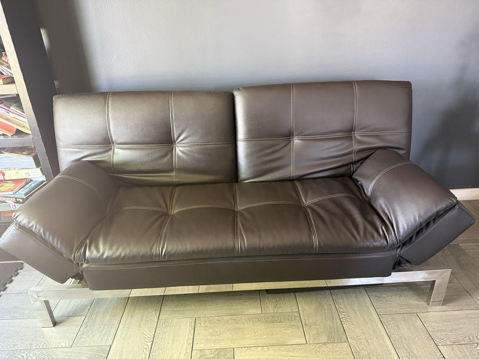 Leather Sofa/Bed (PICKUP ONLY)