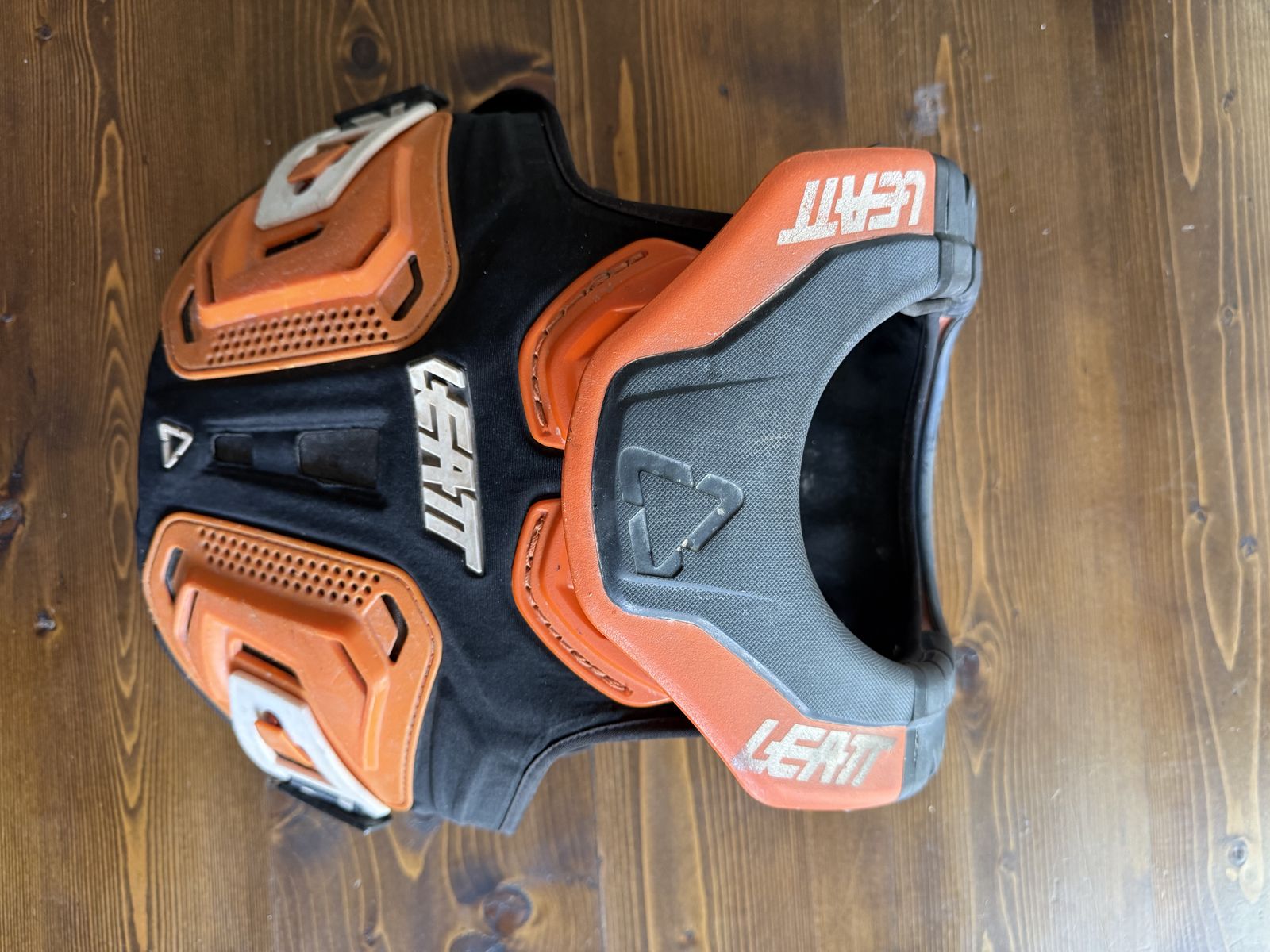 Leatt Fusion 2.0 youth chest protector