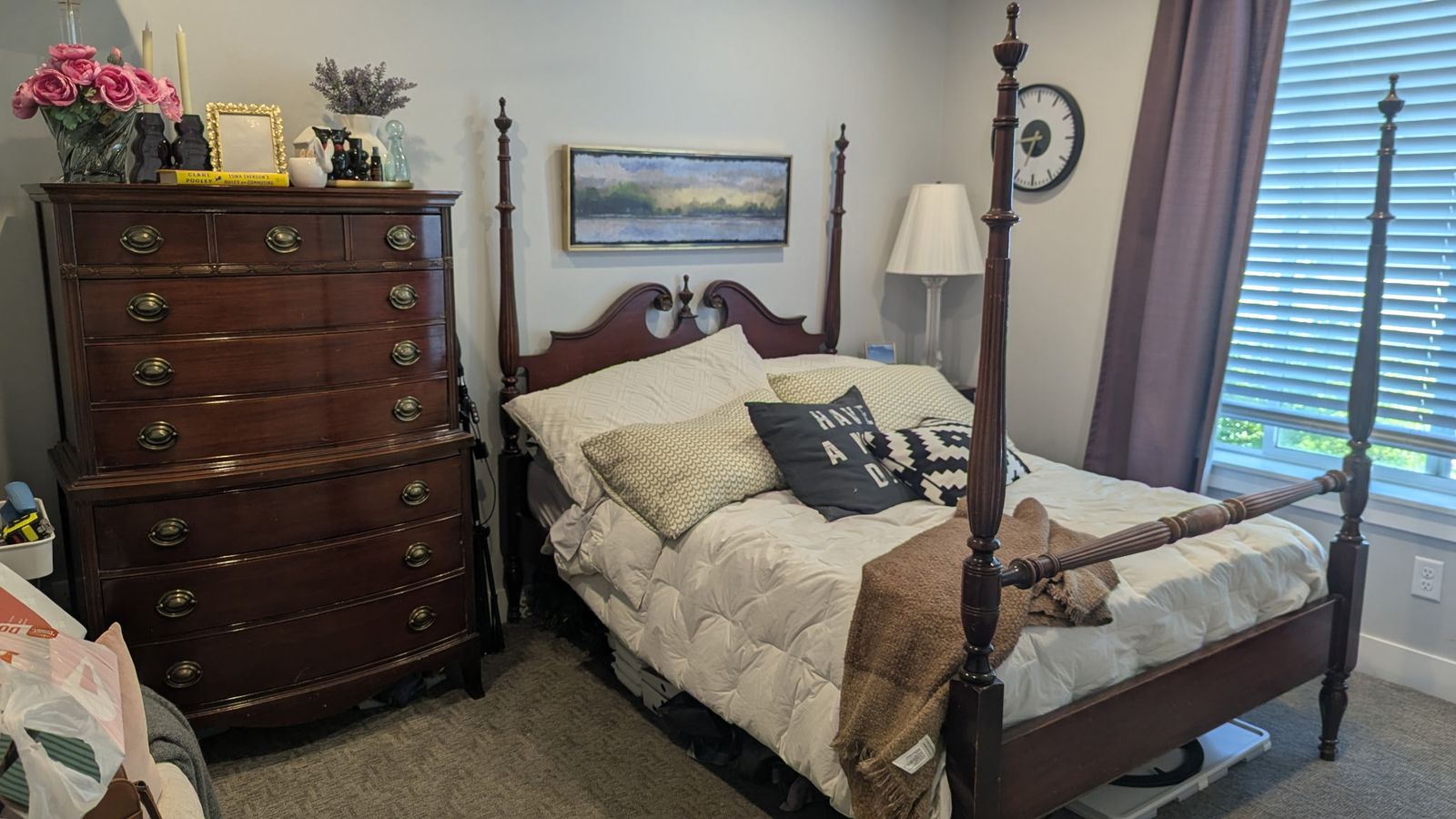 H Dinwoodey Full-size bedroom Set