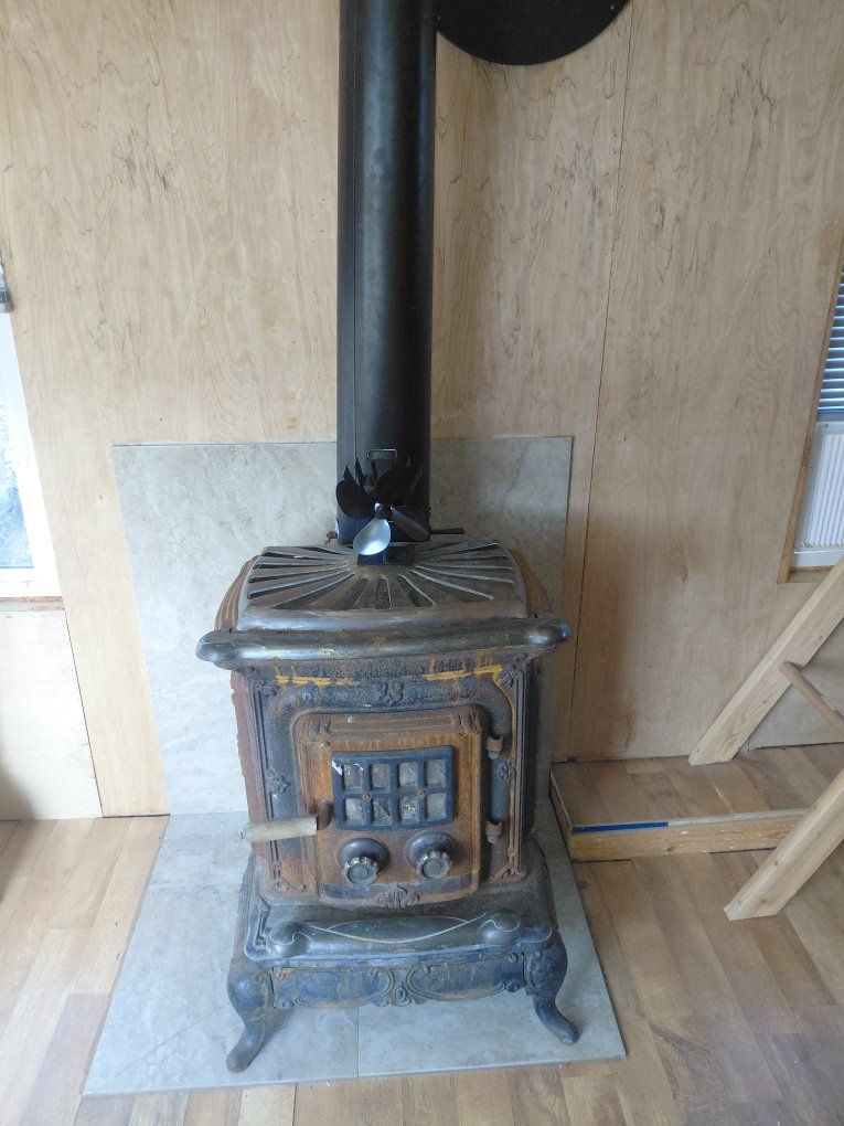 Main image 3
