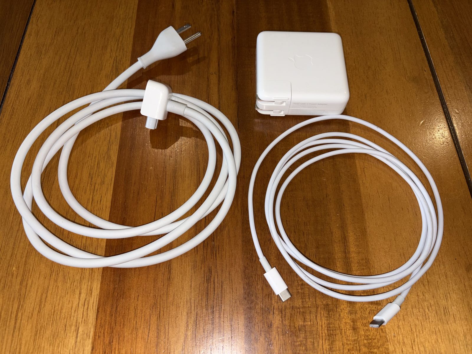 Apple laptop 96W USB-C power adapter, USB-C to USB-C cable and extension cable