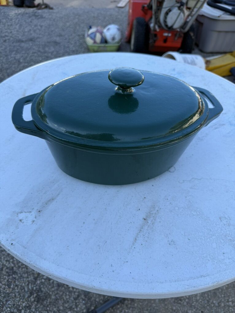 Cast Iron Roasting Pot ( Enamel )