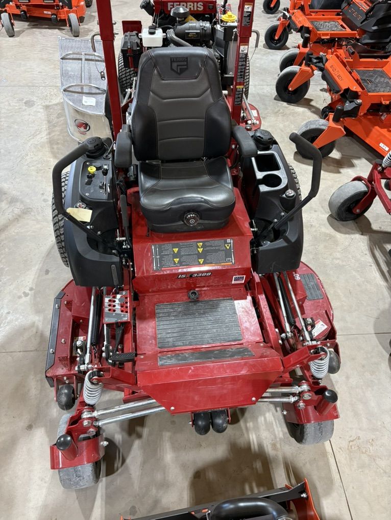 Ferris ISX 3300 Lawn Mower