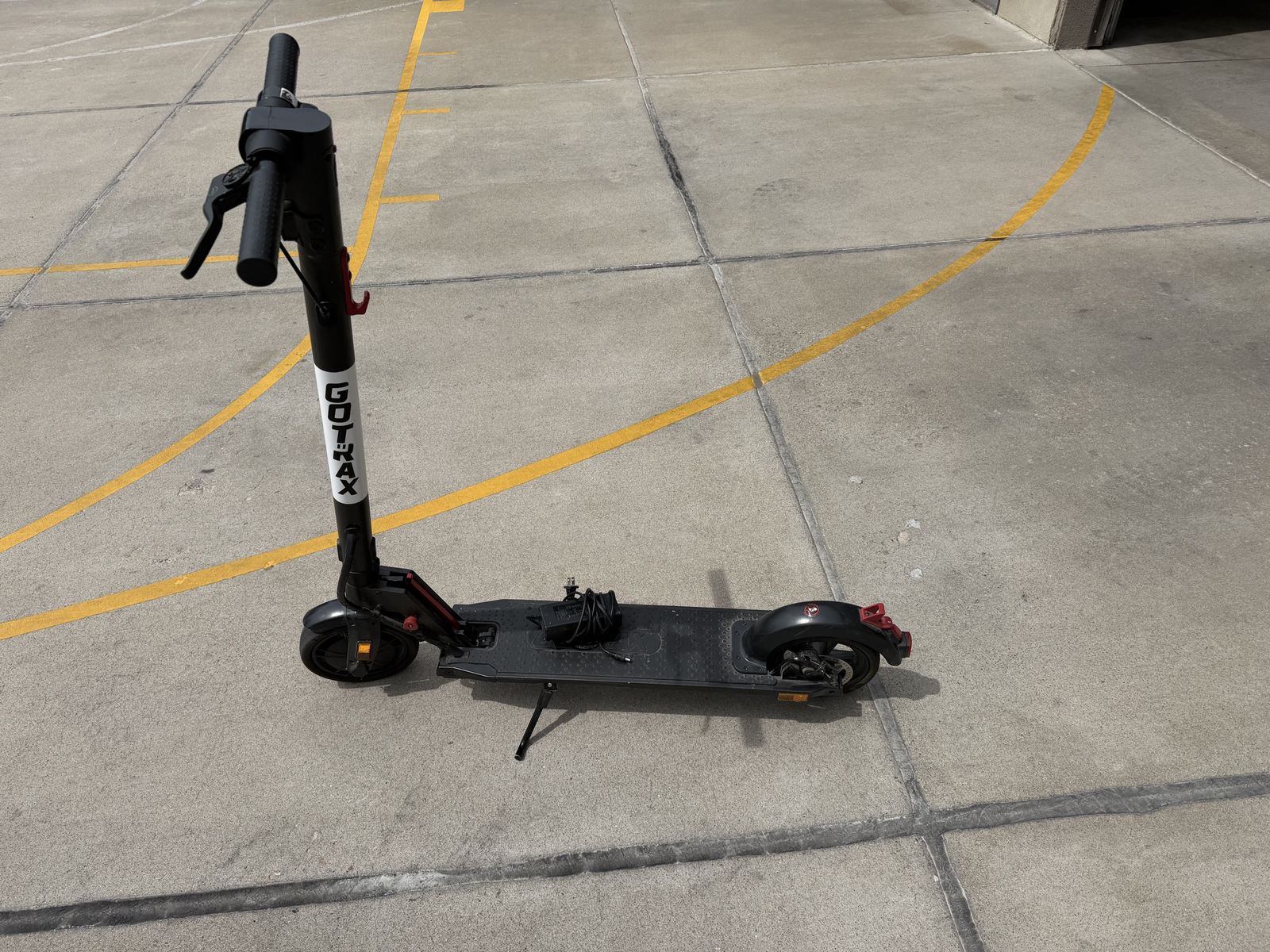 Gotrax GXL V2 (charger included)