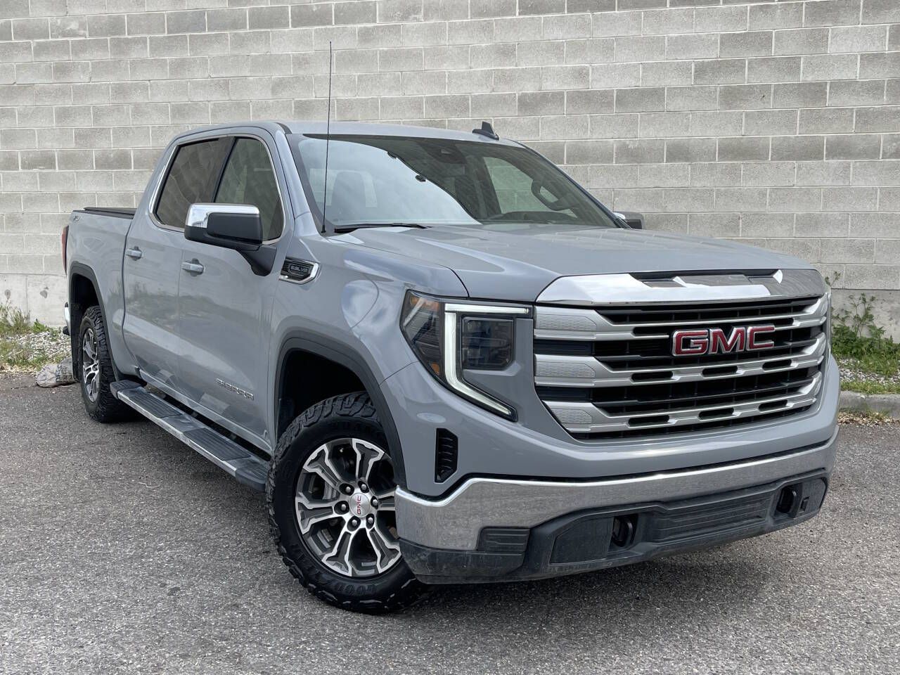 2024 GMC 1500 SLE