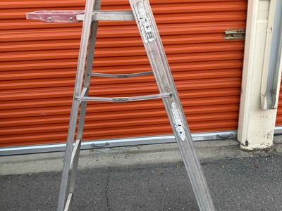 Aluminum A-Frame Stepladder, 6-Foot, Lightweight & Sturdy