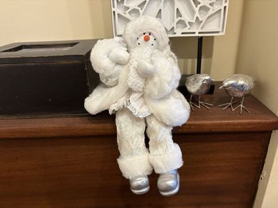 Small Snowman Shelf Sitter in Soft White Clothes